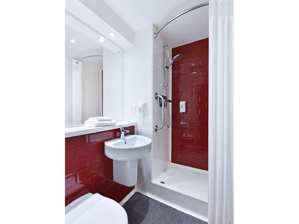 Travelodge Northwich Lostock Gralam Szoba fotó